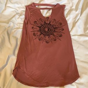 Tank top with sun design and a cut out in front